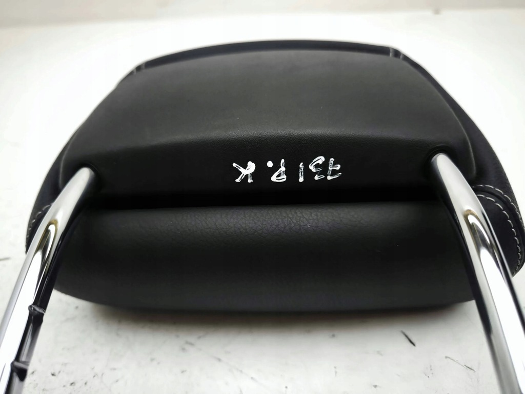 фото №5, Mercedes-benz cls c218 x218 2014 левая сторона подголовники