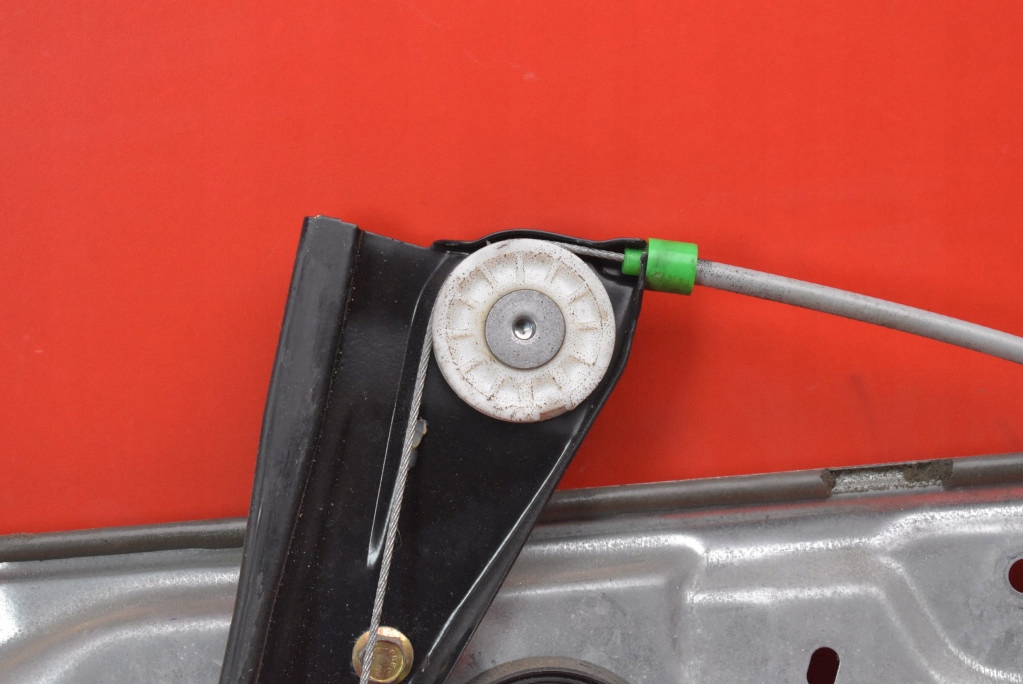 фото №8, Подъемник стекло левый перед eu 6q2959802a vw polo 4 iv 9n 3d 01-05