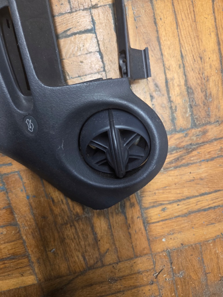 фото №6, Решётка средняя обдув toyota yaris i 55412-0d010