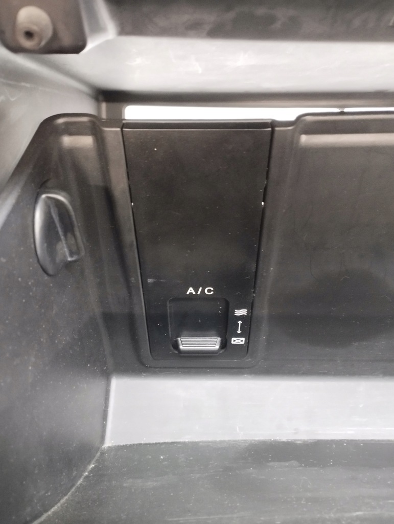 фото №9, Hyundai ix35 lift бардачок пассажира 84540-2y0009p