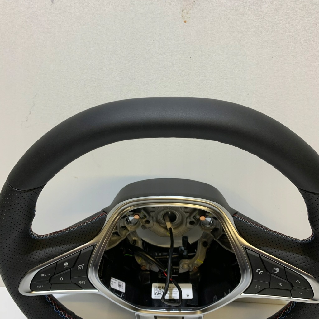 фото №9, Renault clio v alpine lift 2023 воздуховод 484008851r