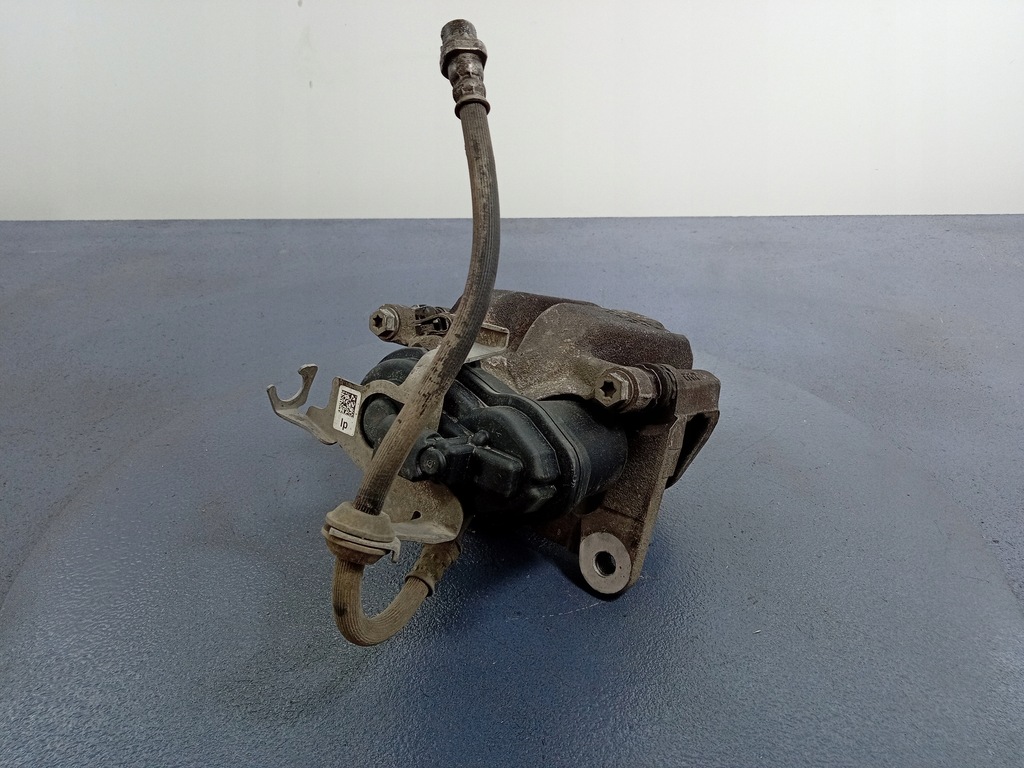 фото №4, Bmw 7 g11 g12 супорт задня лівий скоба 44/24