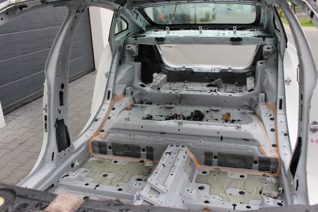 фото №9, Кузов четверть кузов bmw f44 a300 alpinweiss