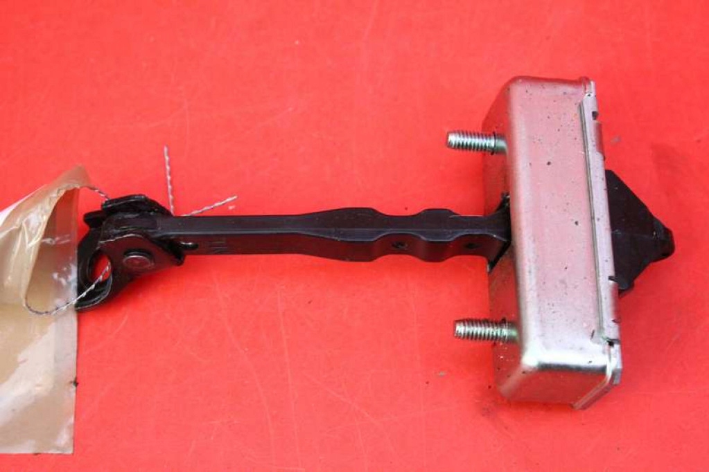 фото №6, Обмежувач двері правий перед ka187 mazda mx5 mx-5 4 iv nd 15-23