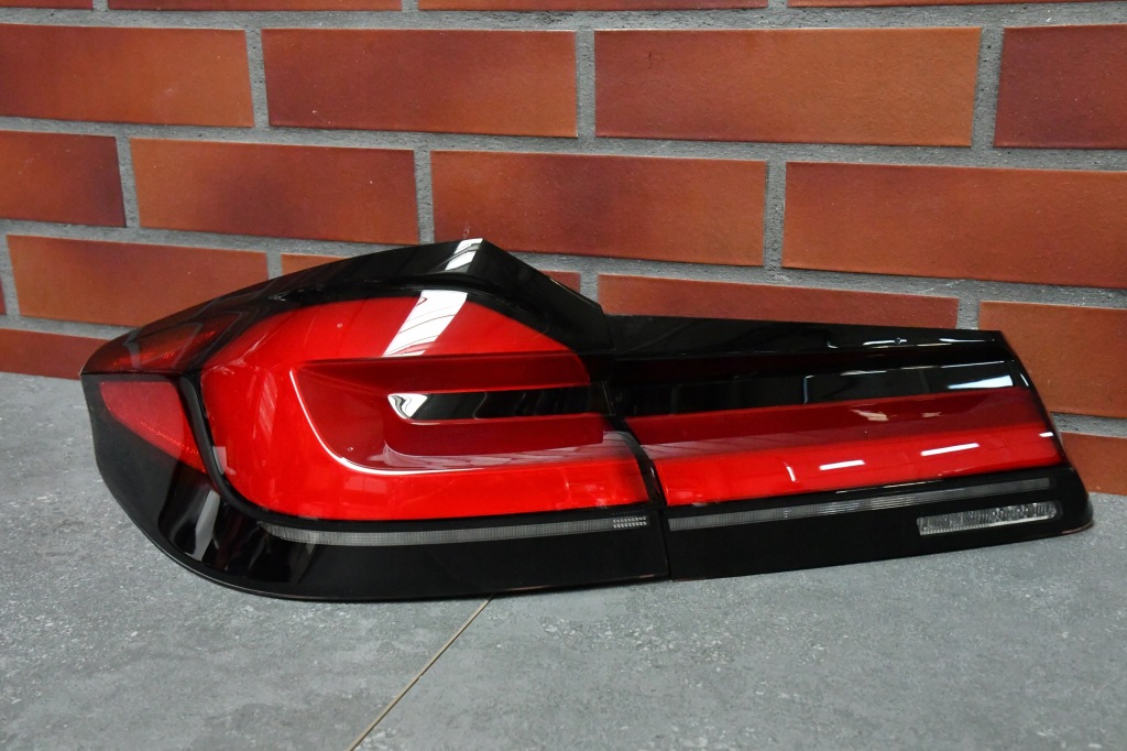 Лампы задний  задние левая правая лампа bmw 5 g30 m5 f90 lci рестайлинг  po рестайлинг 110km! с Разборки