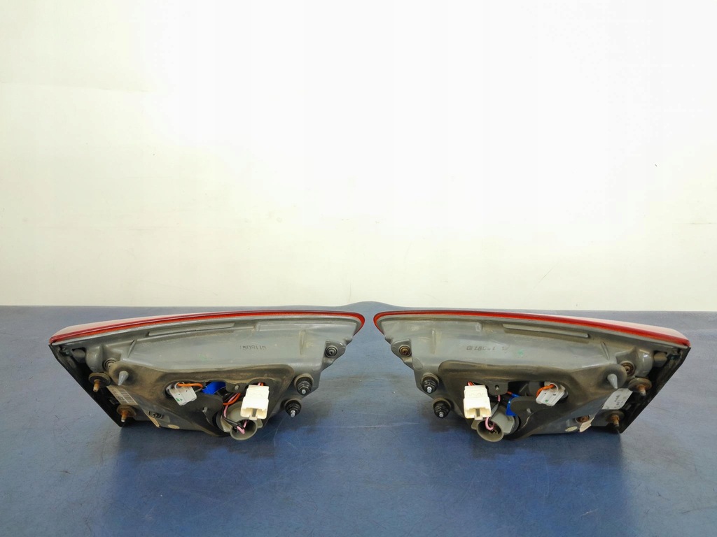 фото №8, Hyundai i30 ii lift hb лампа ліва задня w кришка