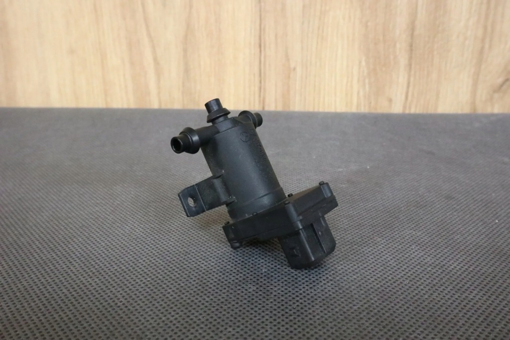 фото №1, Mercedes slk r170 lift электроклапан вакуумa 2028000178