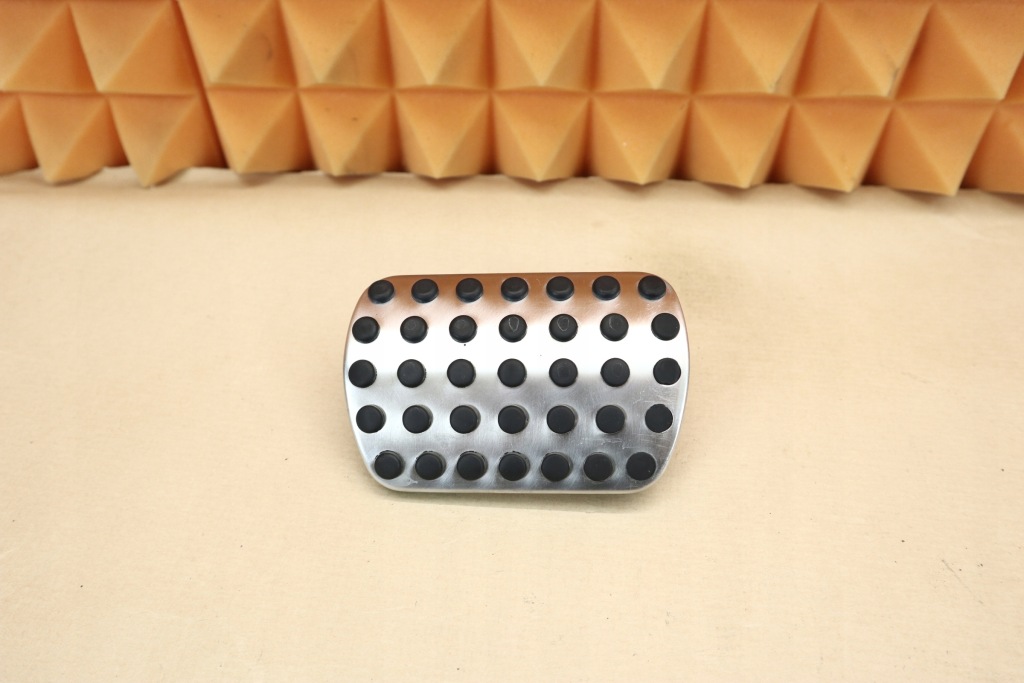 фото №1, Mercedes slk 171 r171 накладка na педаль гальма amg a1702900182