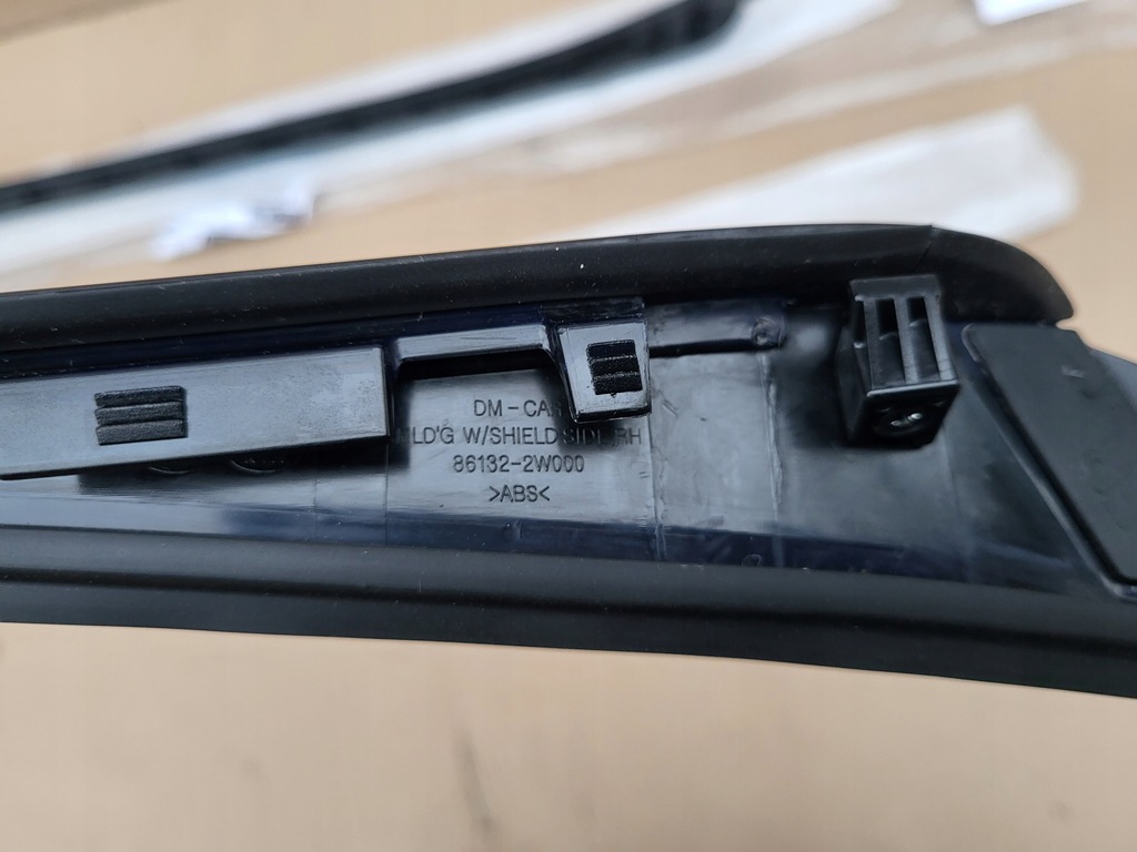 фото №5, Hyundai santa fe iii молдинг прокладка стекло перед