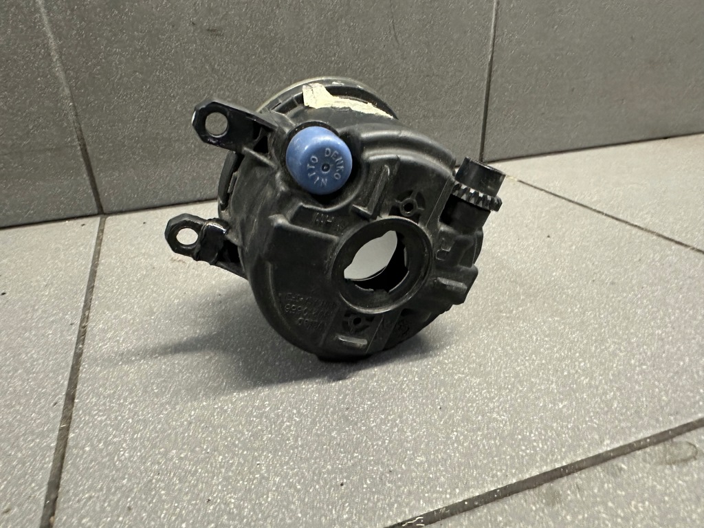 фото №4, Протитуманна фара правий перед toyota 81210-0d041