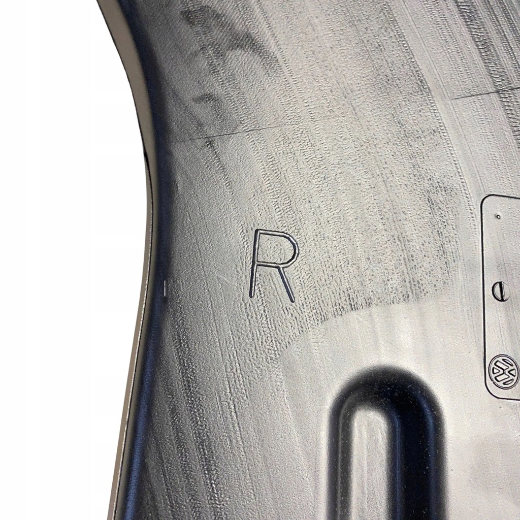 фото №5, Audi q3 f3 2022 правая сторона каналы воздуха