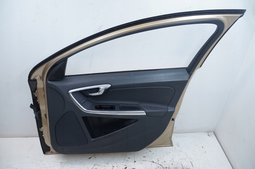 фото №10, Дверь передние правый перед volvo v60 i s60 ii 703-16