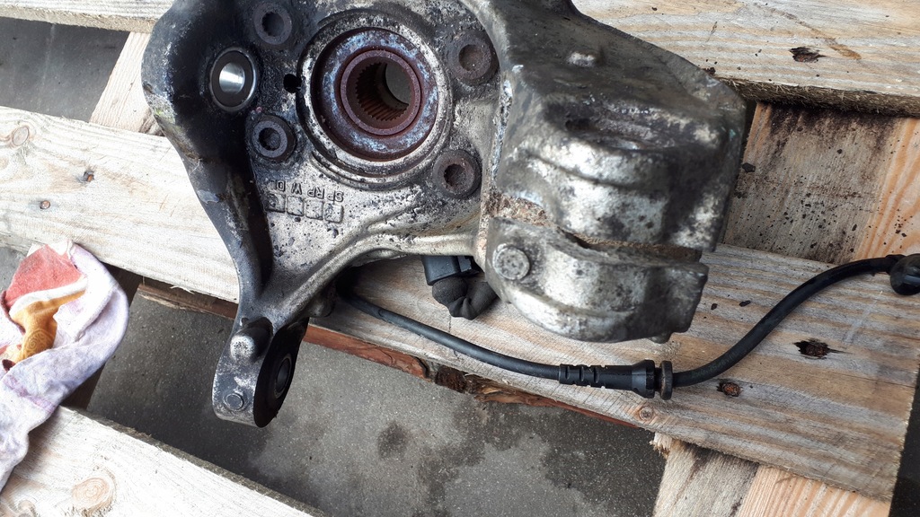 фото №11, S3 8p a3 поворотный кулак правая правый перед 2.0 tfsi