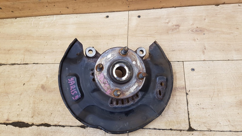 фото №1, Поворотний кулак перед передня права toyota yaris ii