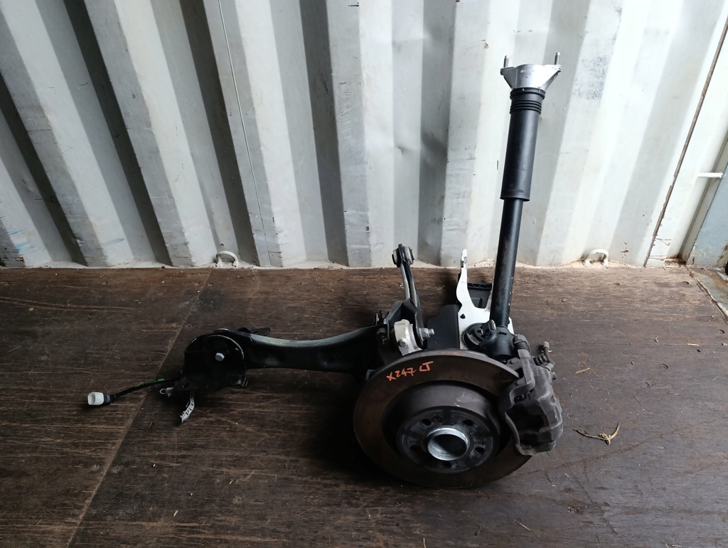 фото №1, Mercedes x247 левая задняя поворотный кулак амортизатор рычаг