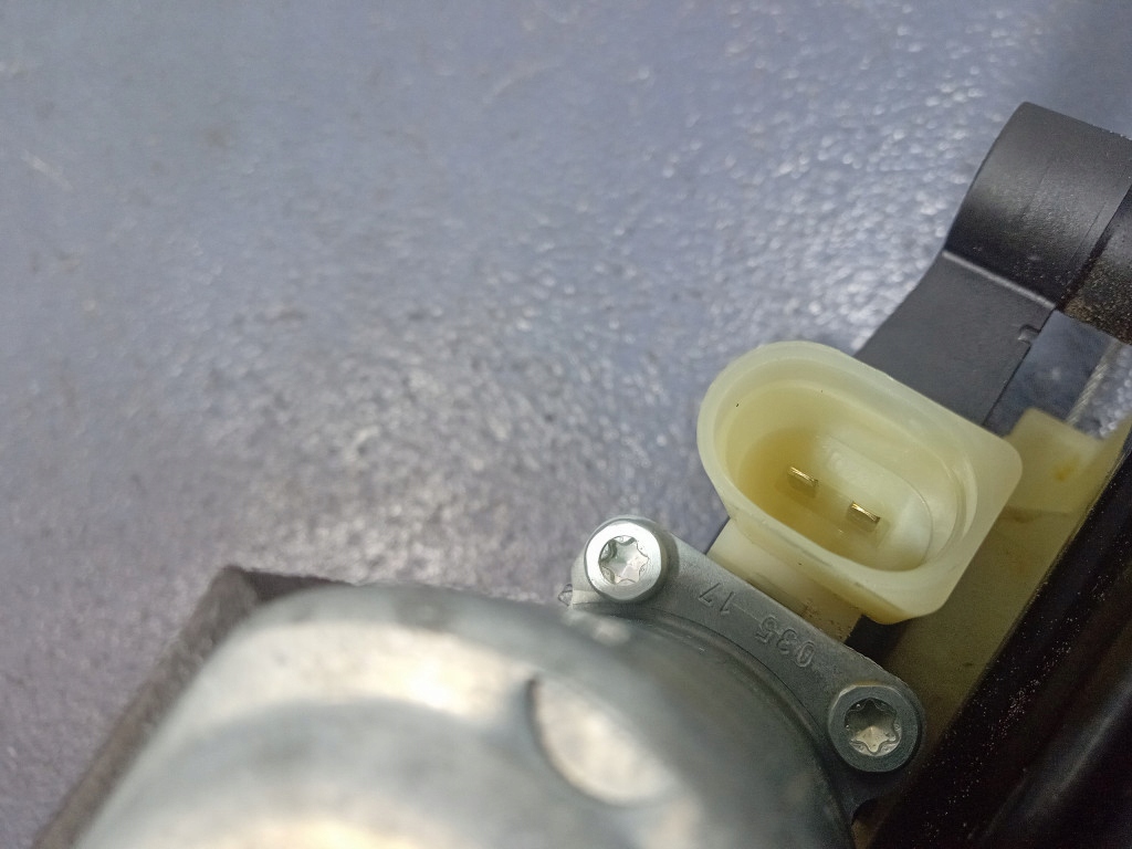 фото №5, Porsche panamera 971 моторчик подъемник стекло задняя левый задний 971839401a