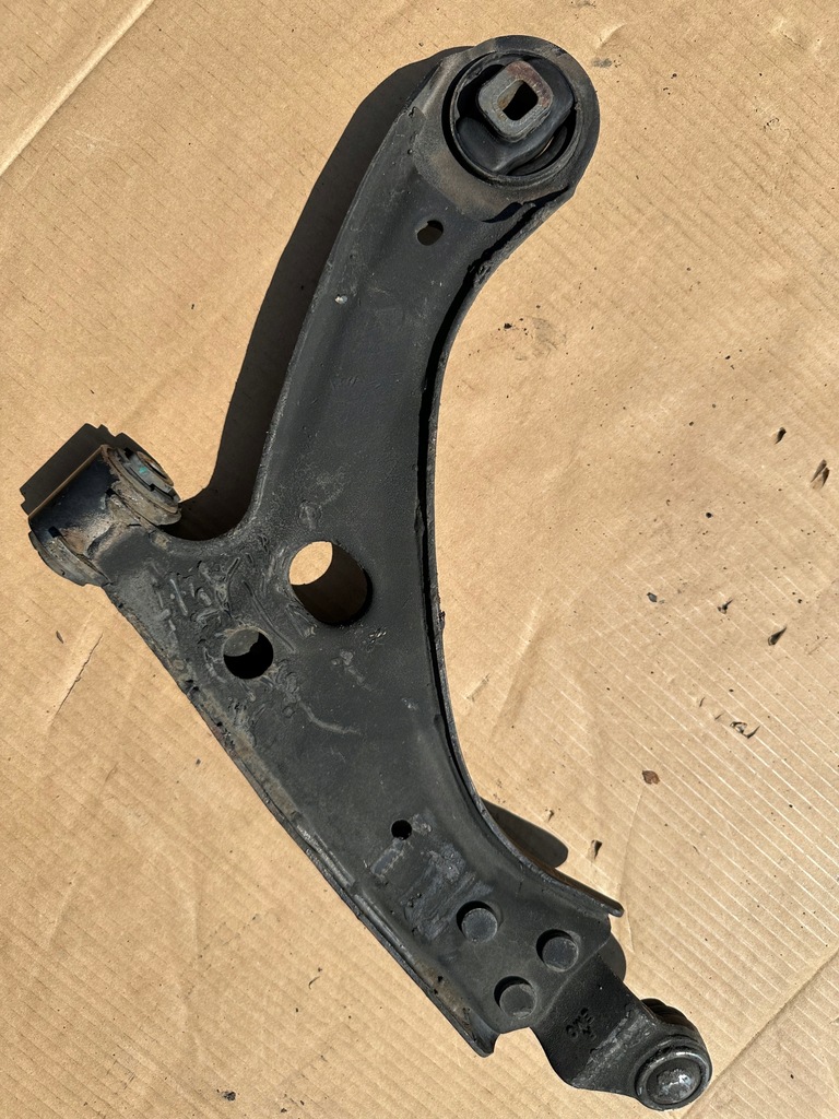 фото №11, Volvo xc40 рычаги передние комплект