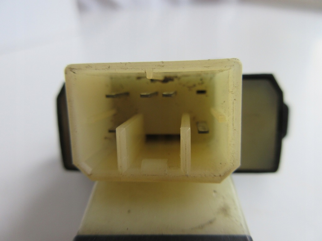 фото №7, Вимикач світла аварійних mazda xedos 6 9 ca06