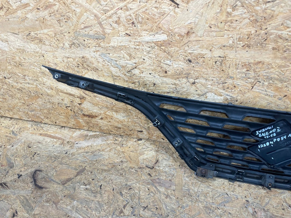 фото №8, Suzuki baleno ii 2 15-19 решітка радіатора решітка радіатора хром решітка середня бампера перед