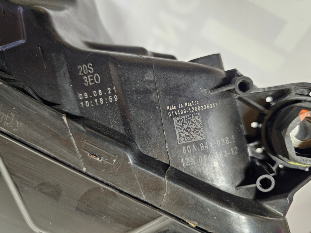 Audi q5 2 80a фара правий перед led matrix європа  80a941036e Оригінал