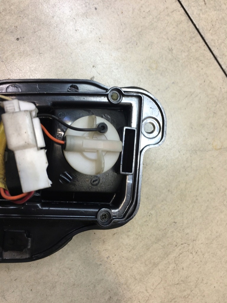 фото №7, Лампа правий задня w кришка hyundai elantra iii