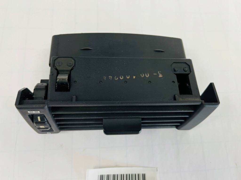 фото №10, Решётка обдув правая пассажира w панель приборная консоль mercedes w124