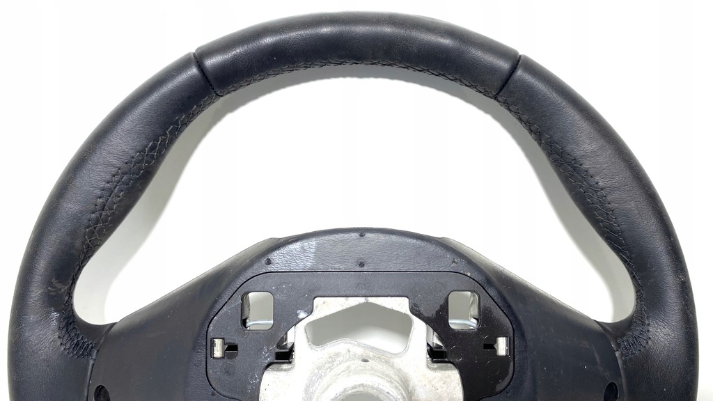 фото №8, Оригинальная воздуховод bmw 2 f46 3086264 кожа