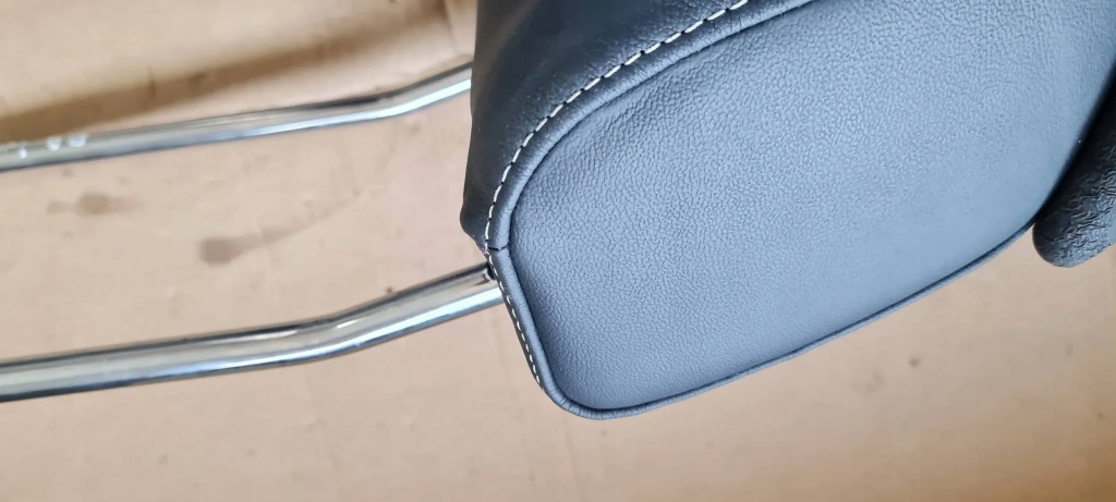 фото №6, Q7 4m ii підголівник сидіння правий перед шкіра sline 4m0881904c