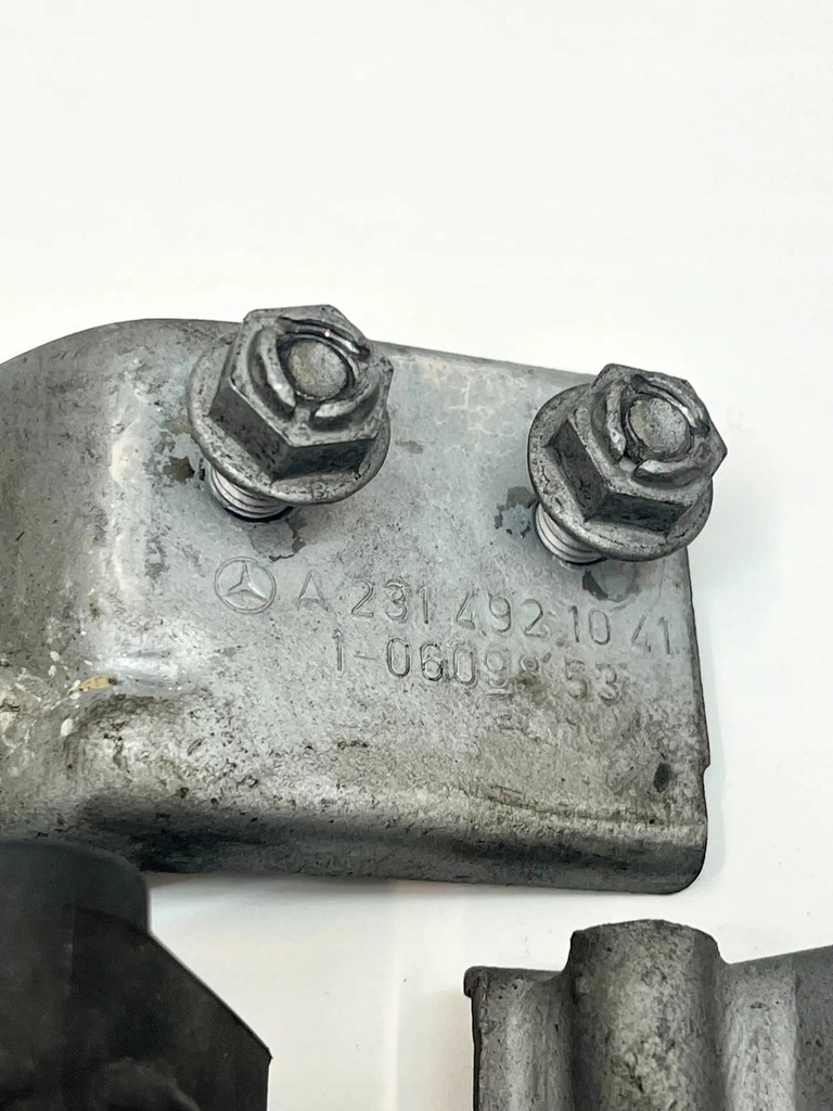 фото №8, Кронштейн выхлоп mercedes-benz sl r231 a2314921041 33565580 4.7l 320kw