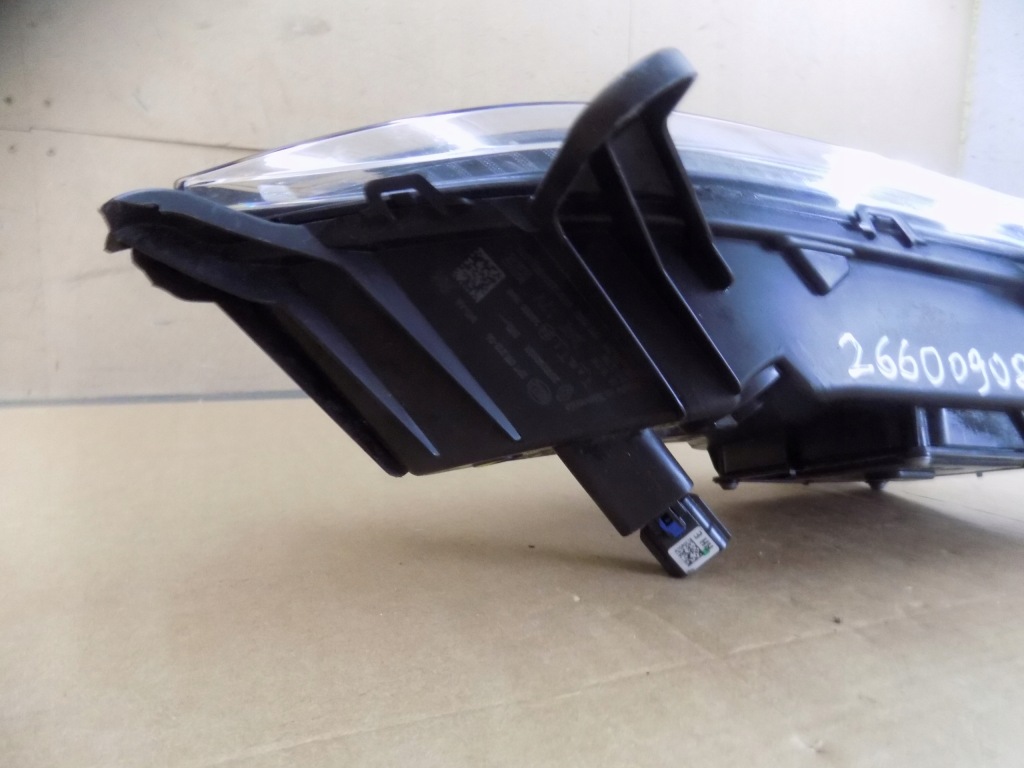 Купити Renault megane v 5 e tech правий протитуманна фара led ліхтар денні drl 266009083r