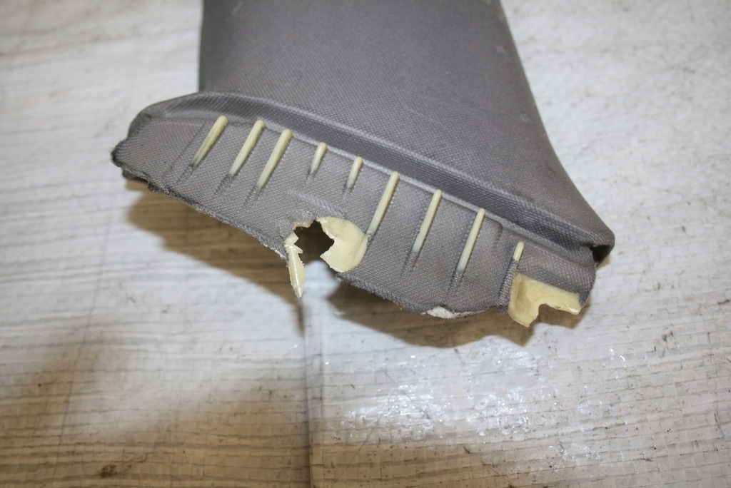 фото №7, Захист обшивка стійка audi a4 b7 права 8e9867288