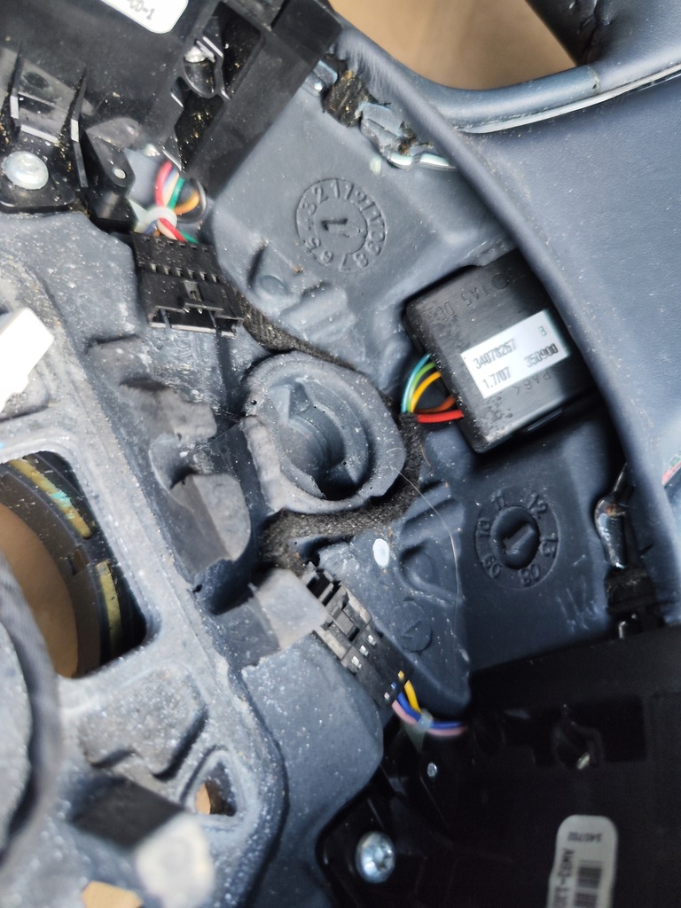 фото №8, Повітропровід шкіра granat jaguar xj x351