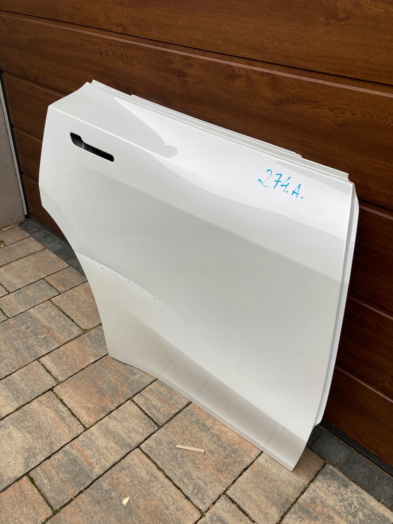 фото №8, Tesla y дверь задние правое orygi.