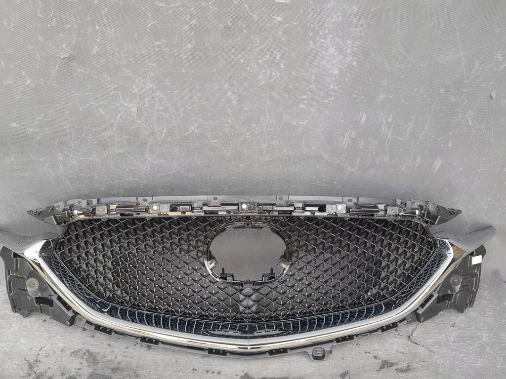 фото №1, Mazda cx5 ii 17- решітка радіатора решітка радіатора хром перед камера oryg