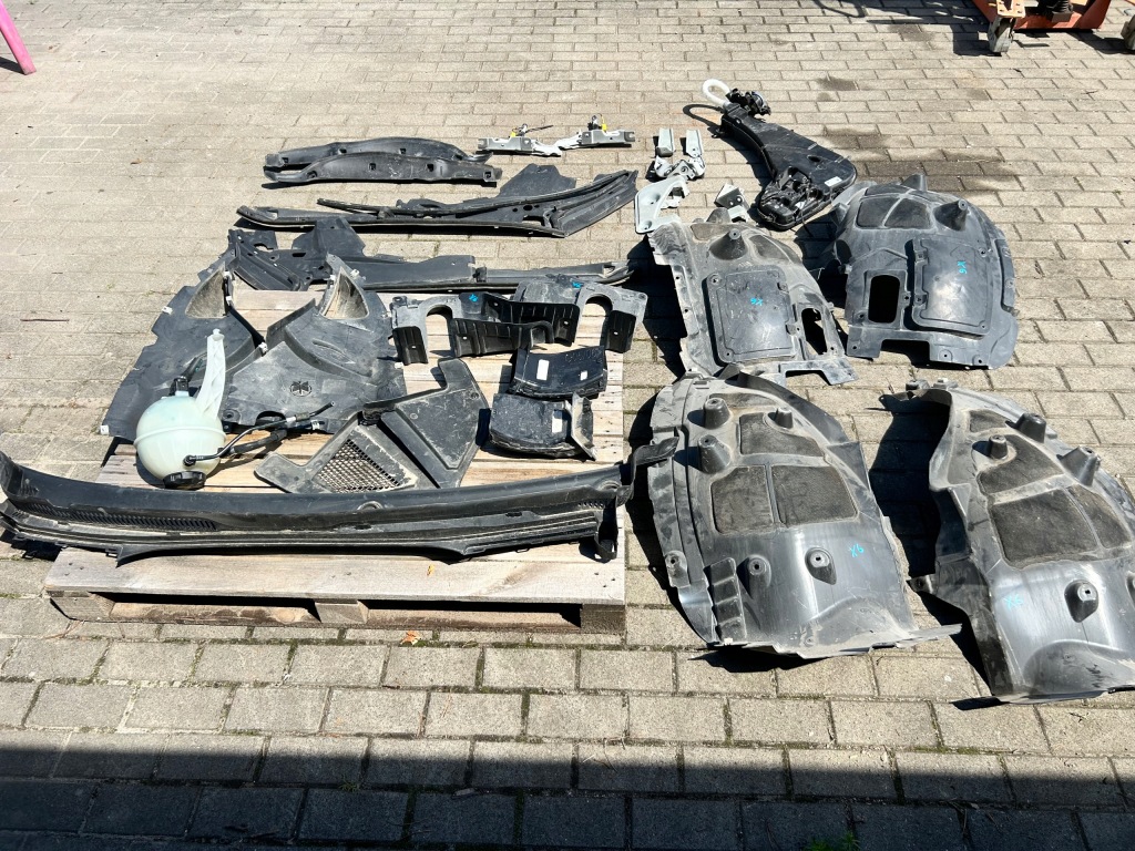 Bmw x6 g06 m-pakiet бампер перед комплектний  лампа ремінь капот 3.0d Зі Шроту