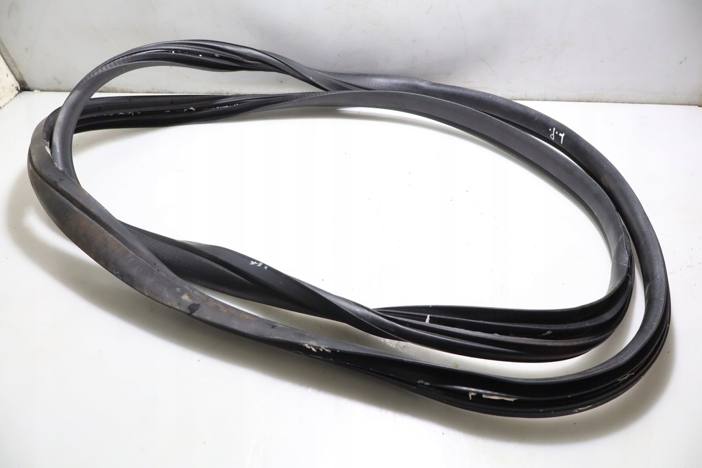 фото №1, Прокладка дверь левая передняя toyota aygo ii lift