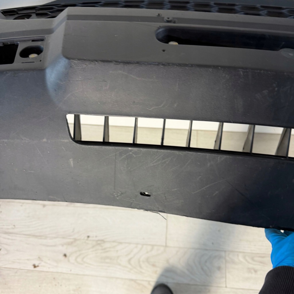 Бампер перед передній iveco daily 4th iv 4 оригінальний номер оригінал 5801529745 Оригінал