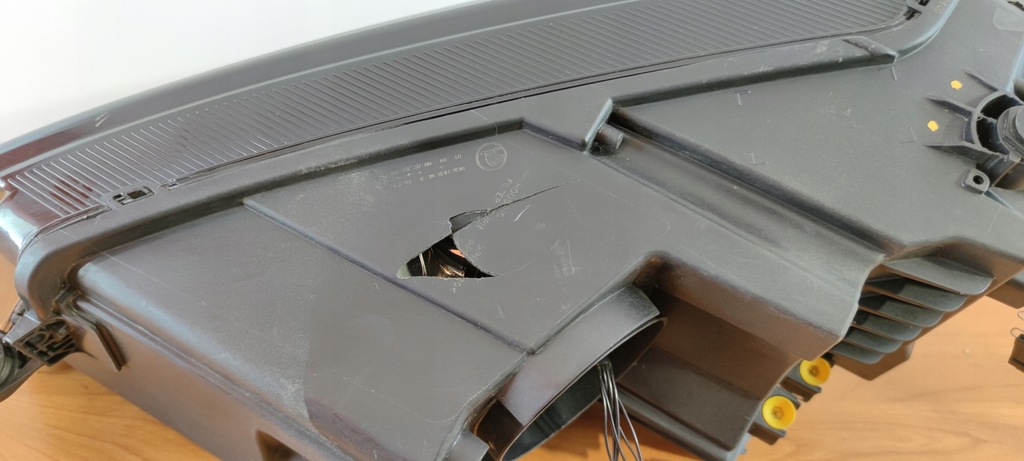 фото №2, Skoda karoq правая лампа перед фара 2019 rok