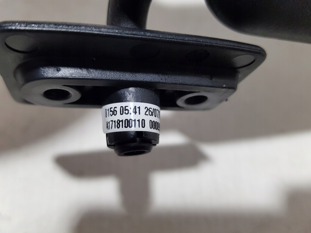 фото №9, Козырьки правый левый комплект mercedes slk r171 w171