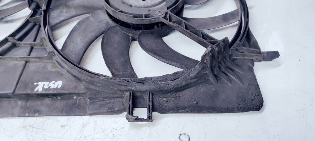 фото №6, Вентиляторы + корпус audi q5 a4 a5 8k0121003m usz