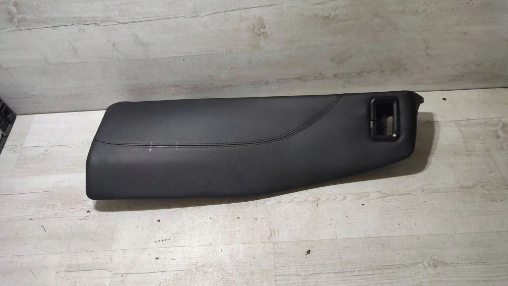 Оббивка спинка шкіра задня сторона ліва alfa romeo stelvio 156149832 в Україні