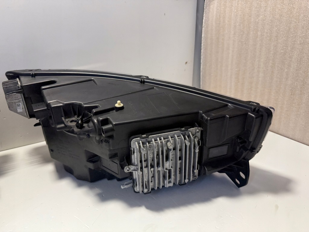 фото №6, Volvo xc40 лампа лампы передние full led europa комплект