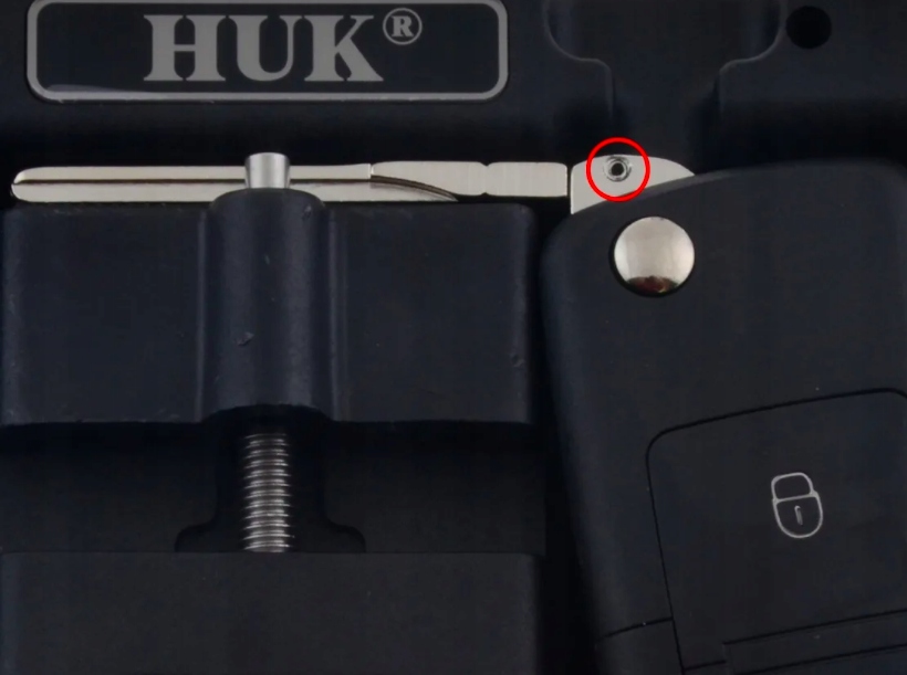 фото №8, Корпус пульта pilot mazda 2 3 5 6 cx-7 rx-8 3 кнопки