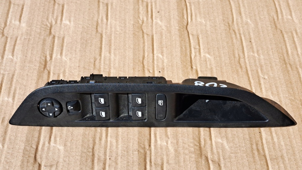 фото №1, Peugeot 208 ii - панель керування вікон 2019