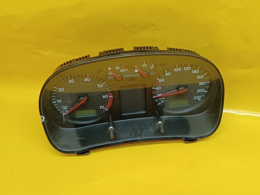 фото №8, Лічильник прилади vw.golf iv 99-04r 1j0920801