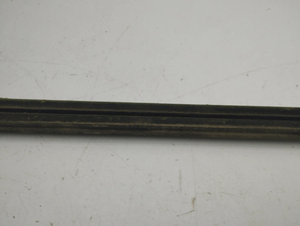 фото №8, Chrysler town & country v 2008 молдинг прокладка стекло дверь передних