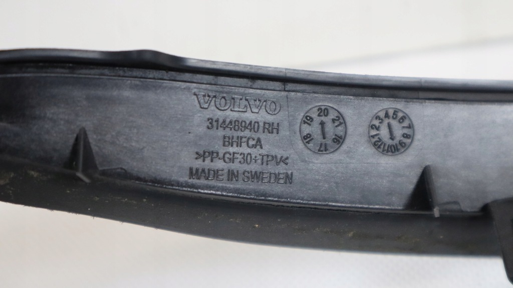 фото №8, Volvo xc40 молдинг стекло лобовое правая 31448940