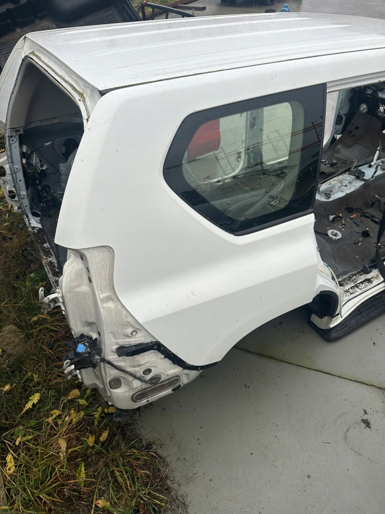Toyota land cruiser 150 09-24 кабіна кузов дах поріг крило задній правий Зі Шроту