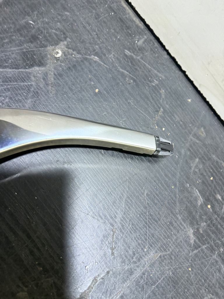 Peugeot 5008 ii 16- молдинг защита стекло левый правый задний  хром Киев