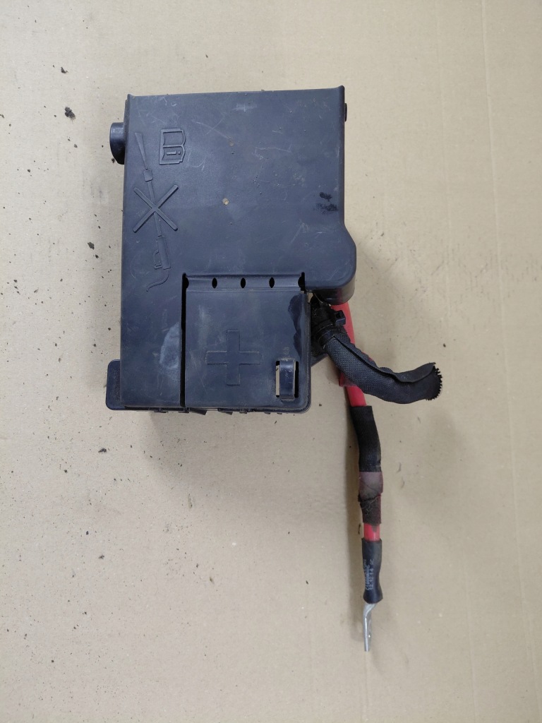 Купити Opel astra j iv 1.6 b клема плюсова коробка запобіжників 2015 r